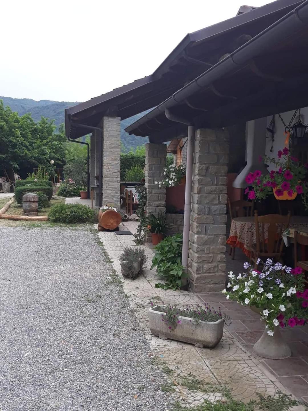 Agri Bertorella Cuneo Exterior photo